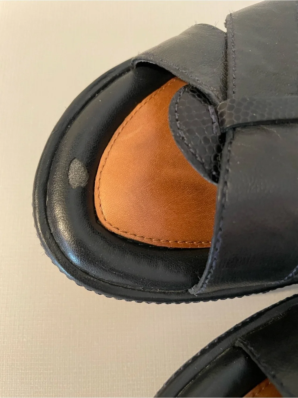 Nurture Leather Wedge Sandals Size 7.5